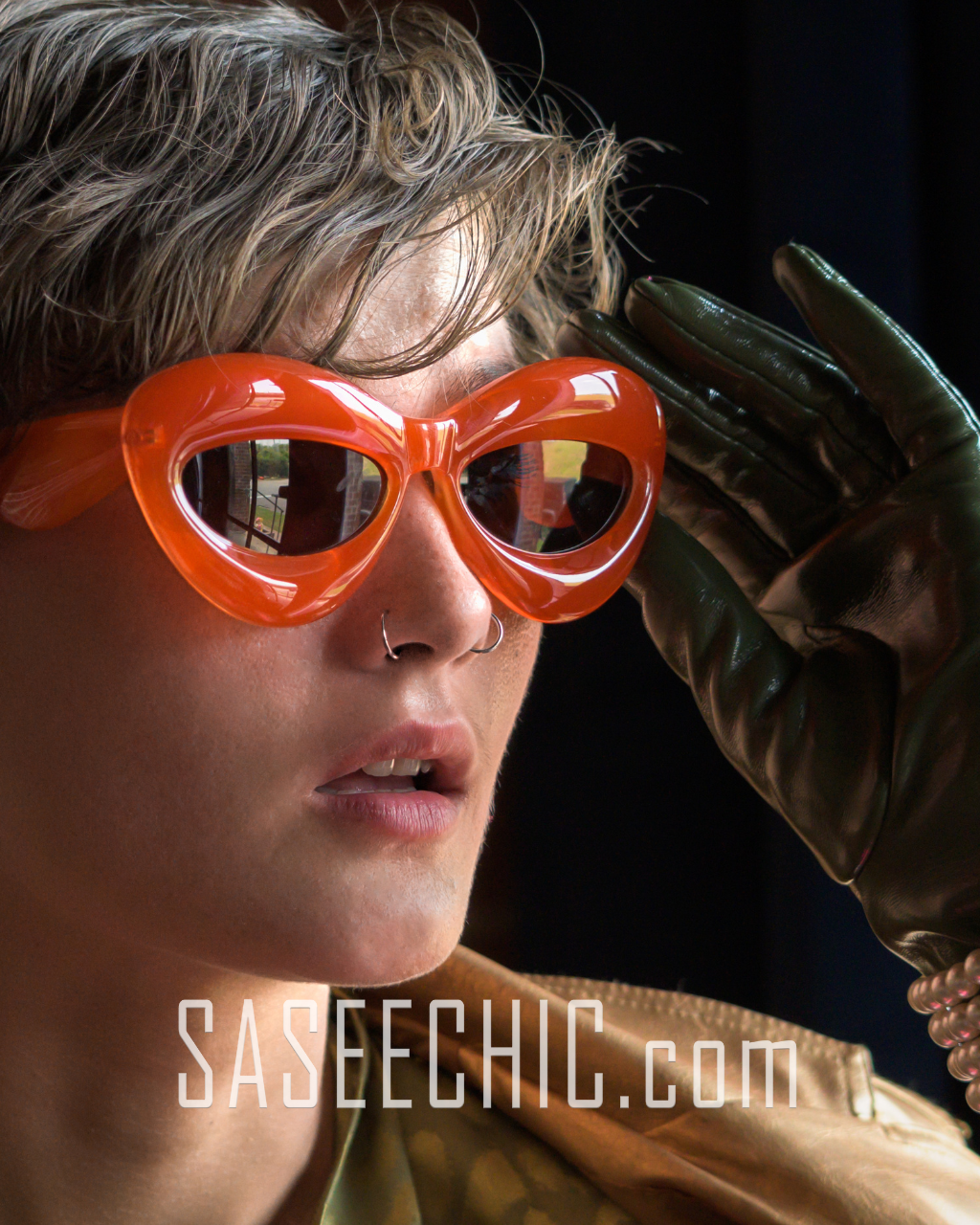 'True' Oval Sunglasses (Orange)